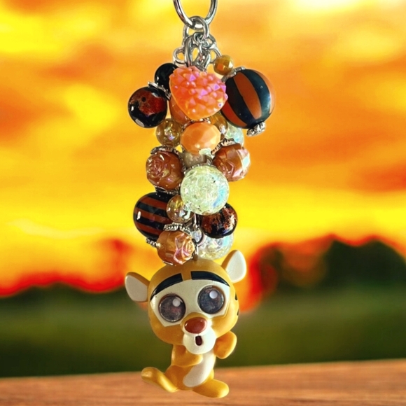 NWOT Loungefly Tigger Winnie the pooh mini backpack, Wallet, & DOORABLES CHARM! - Picture 14 of 17